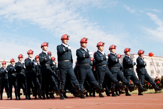 鐵骨錚錚男子漢——礦工精神、...